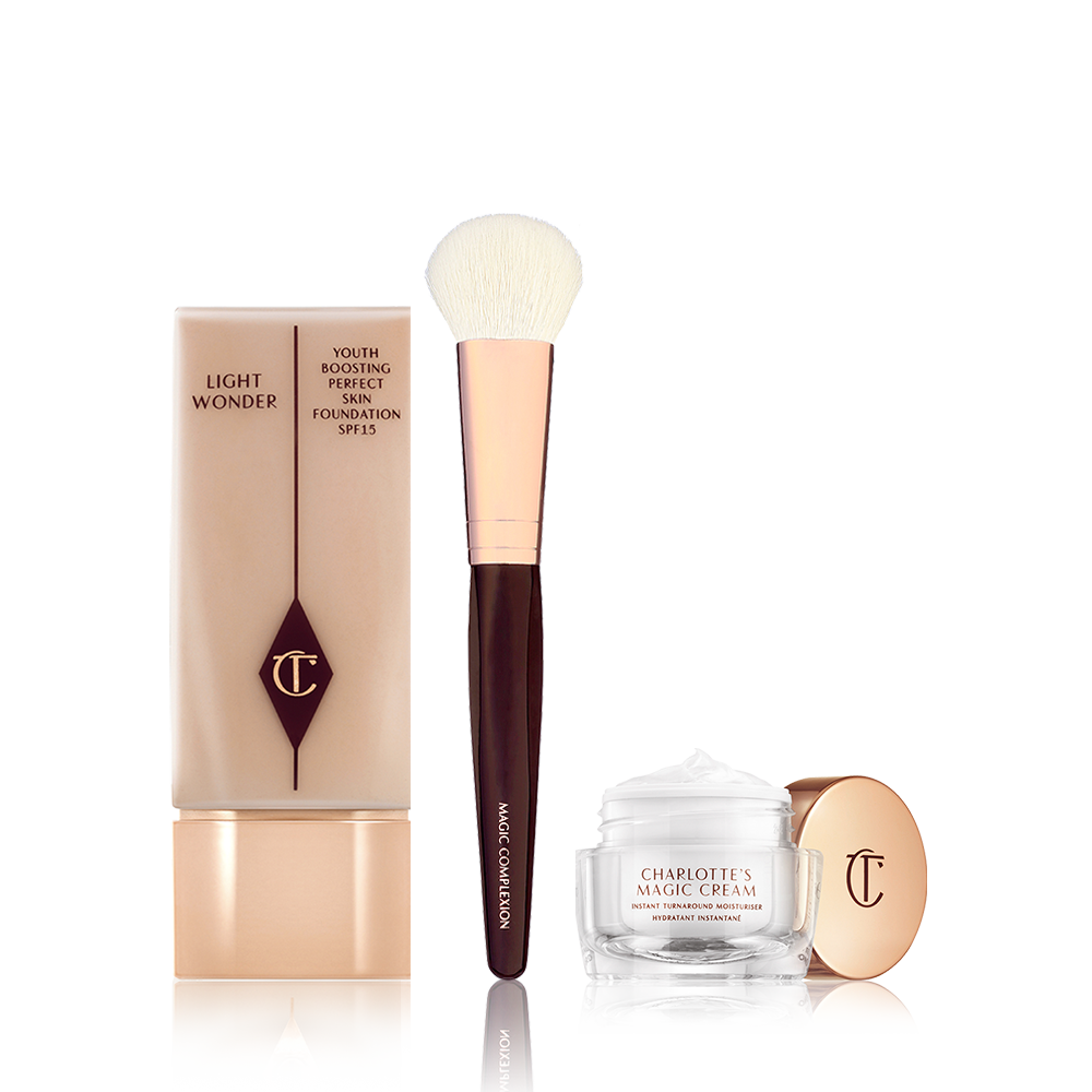Charlotte's Light Wonder Kit with Light Wonder foundation, Magic Complexion Brush and Magic Cream 15ml