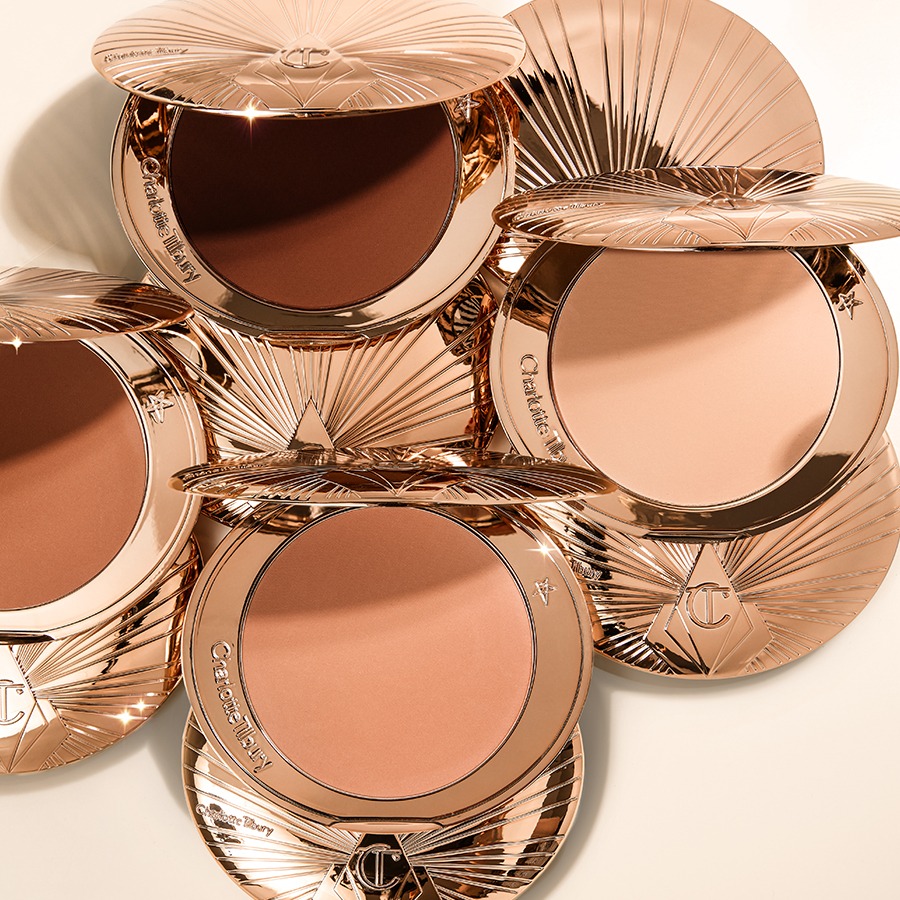 All four shades of Charlotte's modern-matte Airbrush Bronzer