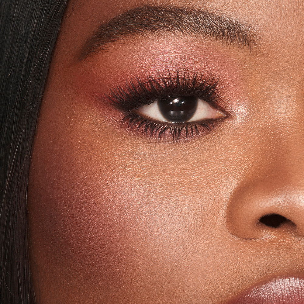 Charlotte Tilbury Cheek To Chic Blush - Walk Of No Shame Collection Walk Of No Shame 28 oz/ 8 ml In Pink
