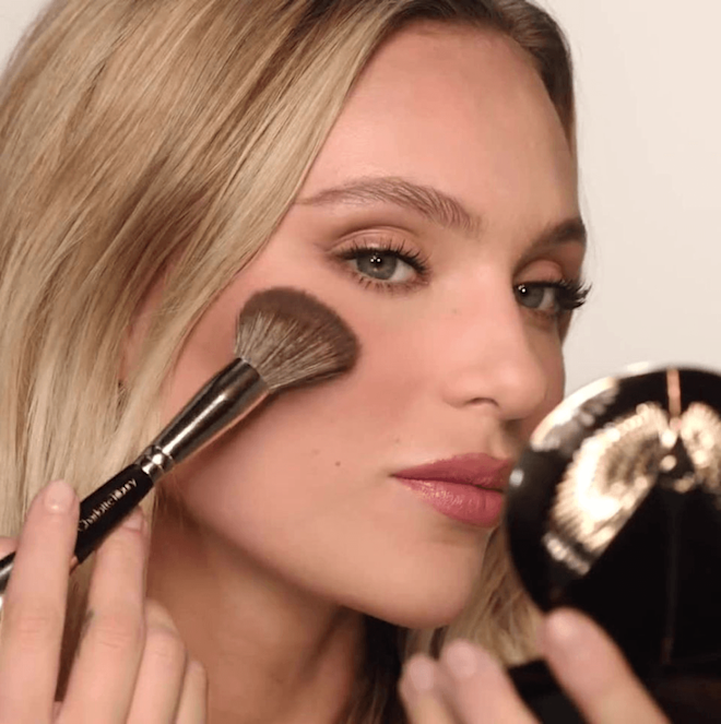 Airbrush Flawless Blush Blur Powder Blusher: Pillow Talk