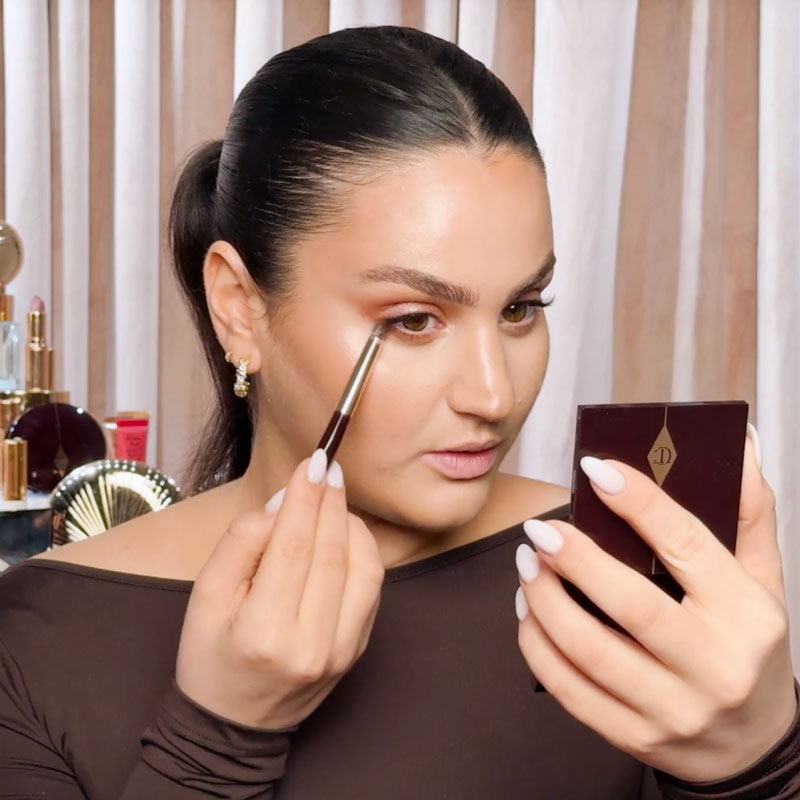 EYE MAKEUP MAGIC TIPS
