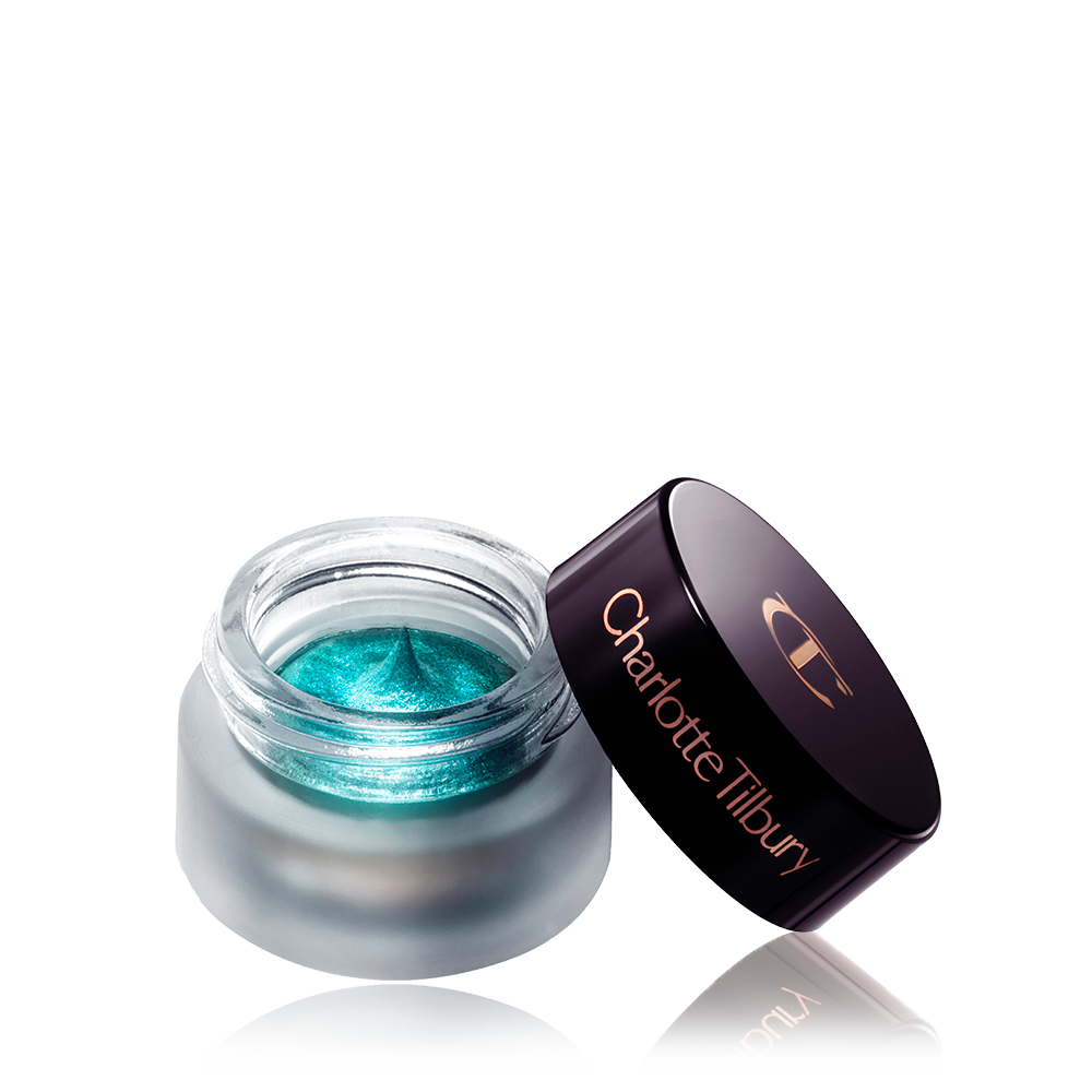 Cleopatra-Lid-Angled-Packshot