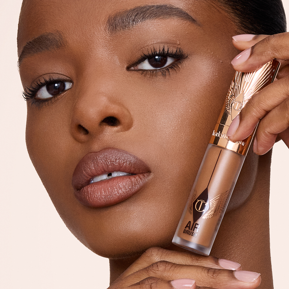 Airbrush Flawless Concealer - 13 Deep model