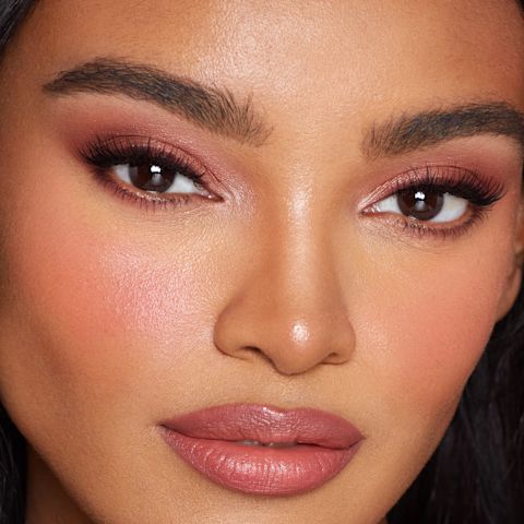 Kayleigh wearing a simple makeup look using Charlotte Tilbury Beauty