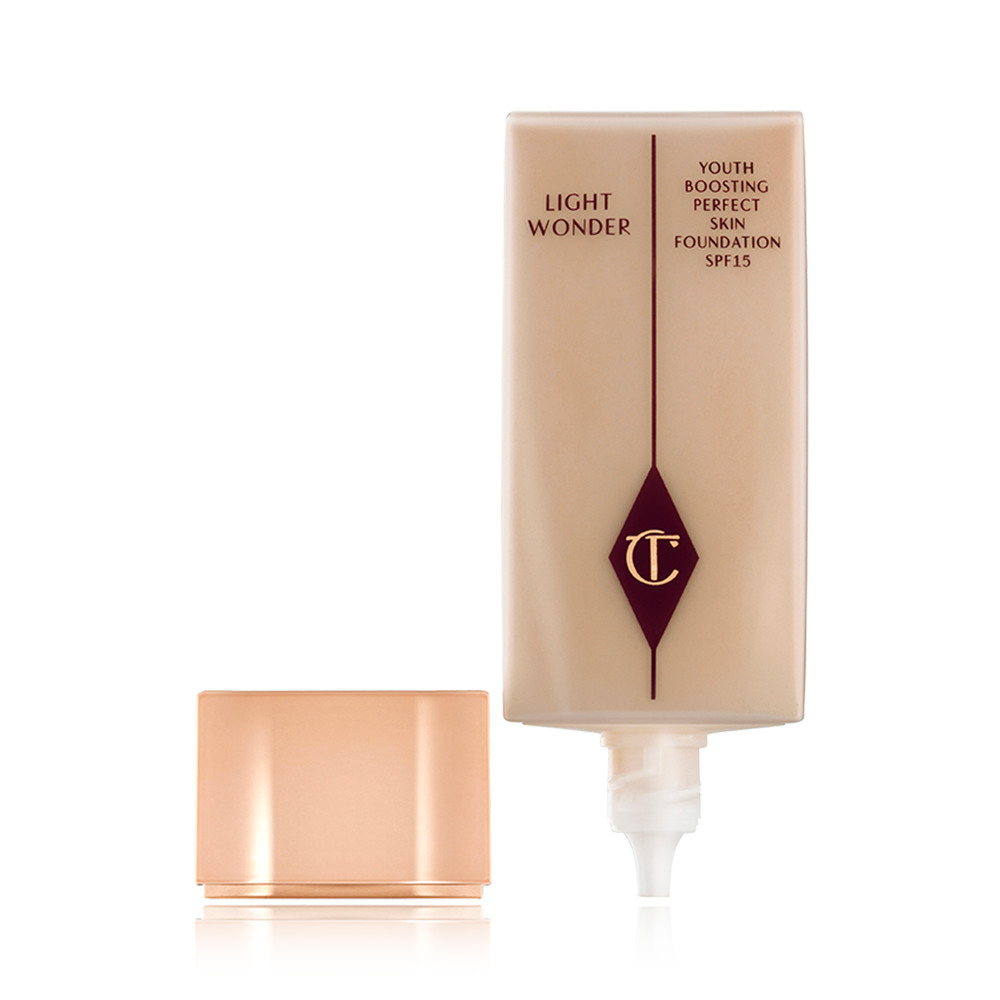 Charlotte Tilbury Light Wonder Foundation 6 Medium