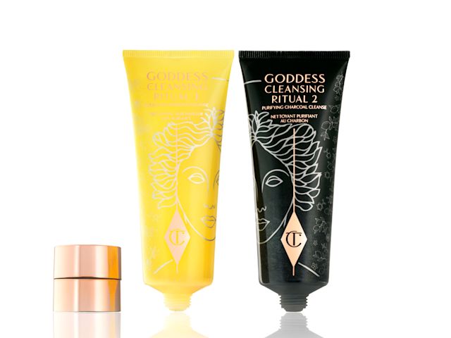 Goddess Cleansing Ritual è il metodo Double Cleanse di Charlotte per avere un viso fresco