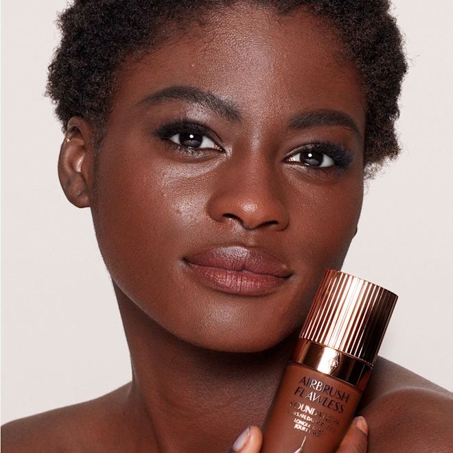 Airbrush Flawless Foundation 16 Neutral Model Airbrush Flawless Foundation 16 Neutral Model