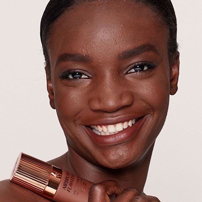 Airbrush Flawless Foundation 16 Cool Model Airbrush Flawless Foundation 16 Cool Model