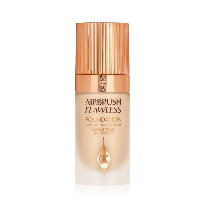 Airbrush Flawless Foundation 4 warm closed packshot