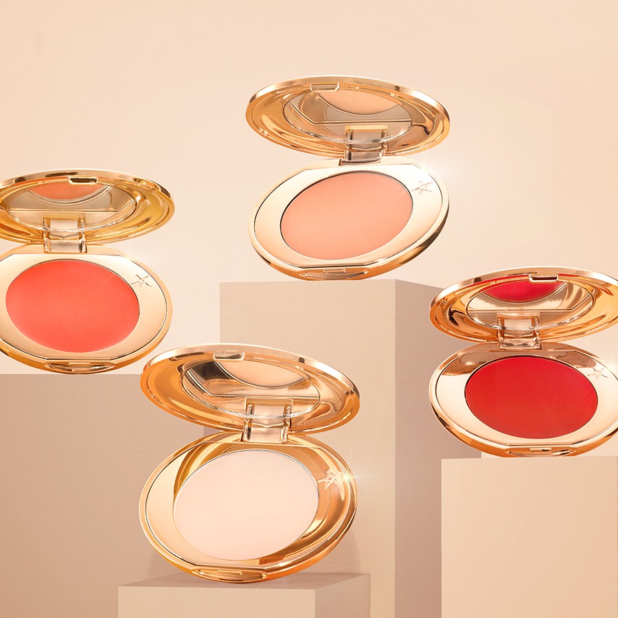 4 shades of Magic Vanish colour-correcting concealer