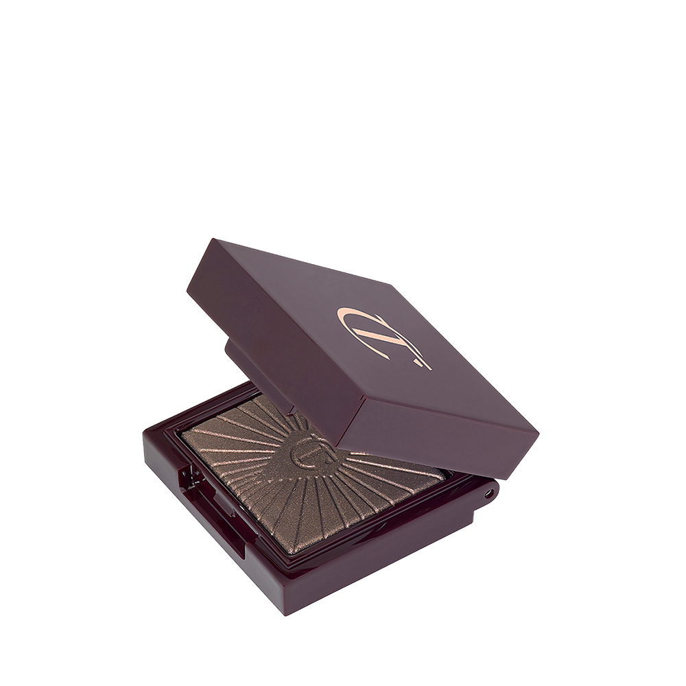 The-Huntress-Side-Packshot