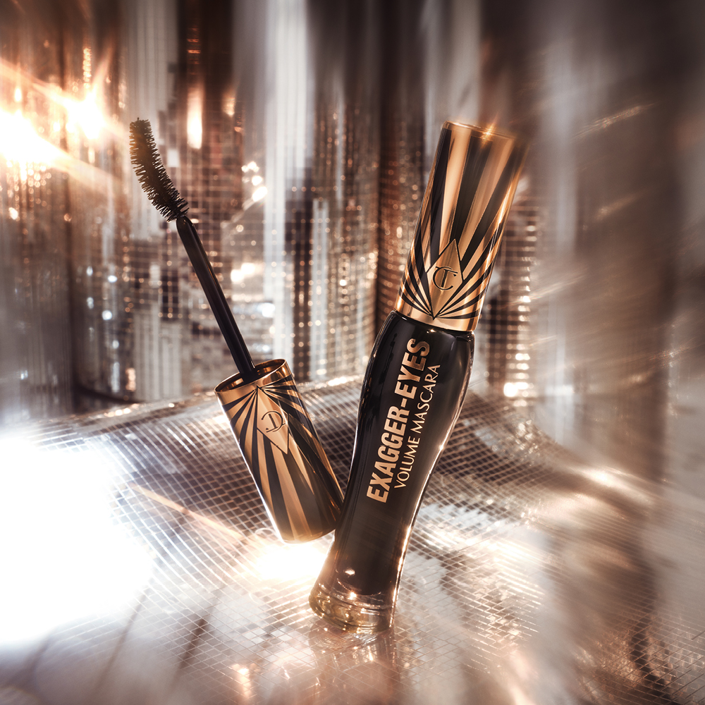 HOLIDAY 25 EXAGGER-EYES MASCARA STILL LIFE