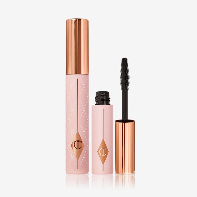 Pillow Talk Push Up Lashes Kit Two identical mascara, one full-size and the other mini in light pink coloured tubes with gold-coloured lids.