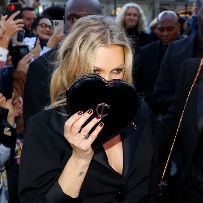 Charlotte's heart shaped bag in black Charlotte's heart shaped bag in black