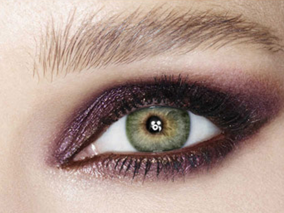 The Best Eyeshadow Colours To Make Green Eyes Pop | Charlotte Tilbury