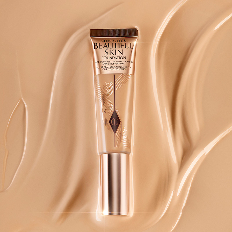 Charlotte's Beautiful Skin Foundation für reife Haut mit feuchtigkeitsspendender Textur, Farbprobe