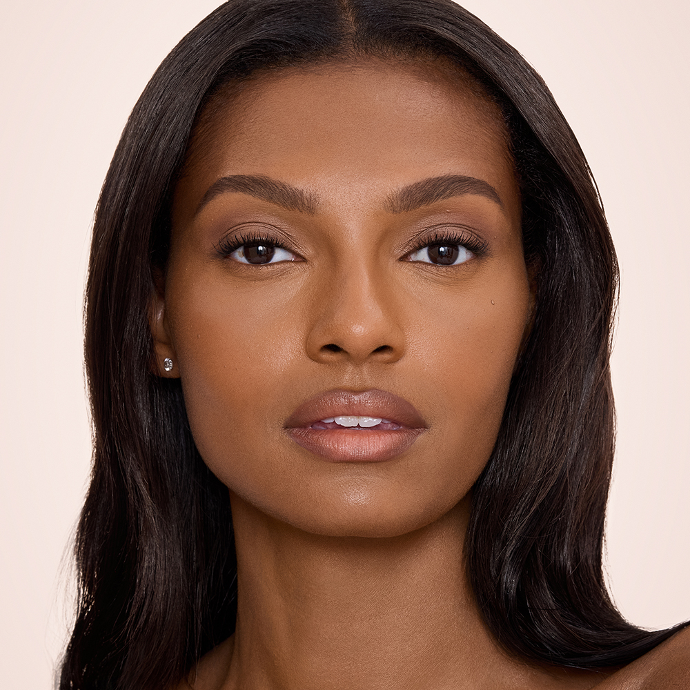 Airbrush Flawless Concealer - 12 Tan-Deep model after