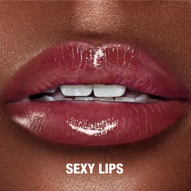 Superstar Lips model close up in Sexy Lips