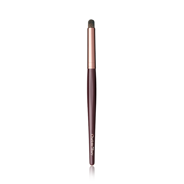 Eye-Smudger-Brush-Front-Packshot-Reflection