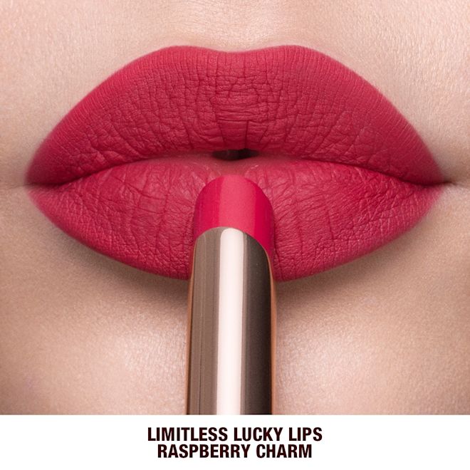 LUCKY LIPS close up LUCKY LIPS close up