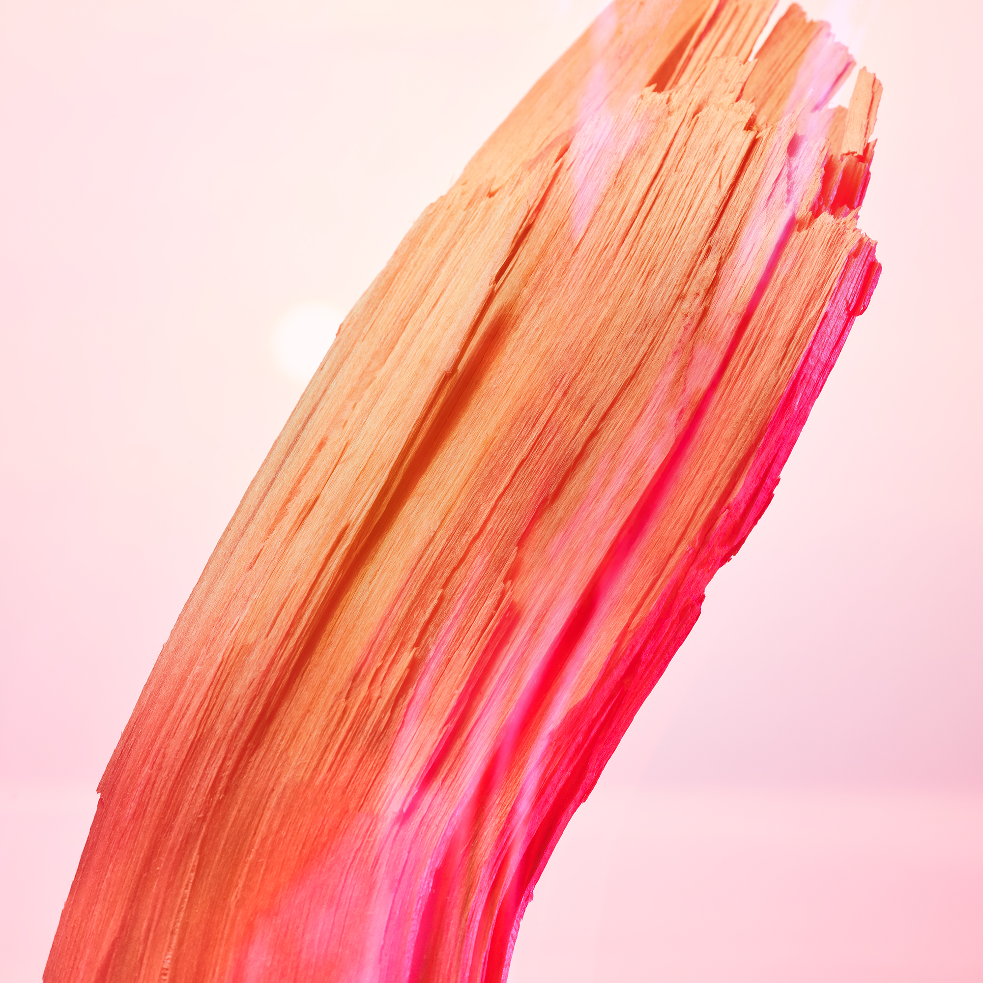 Musk, cashmeran, ambery woods + patchouli heart