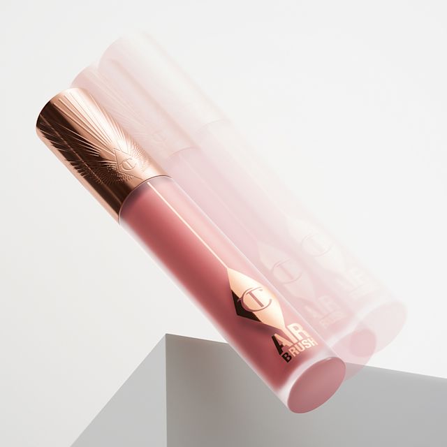 Airbrush Flawless Lip Blur in Pillow Talk with a blurring effect