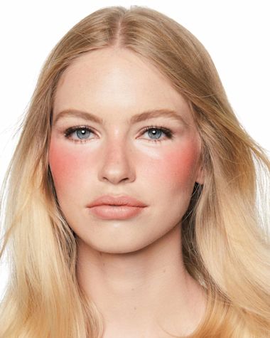 UNREAL BLUSH - CHERRY GLOW - MODEL 2