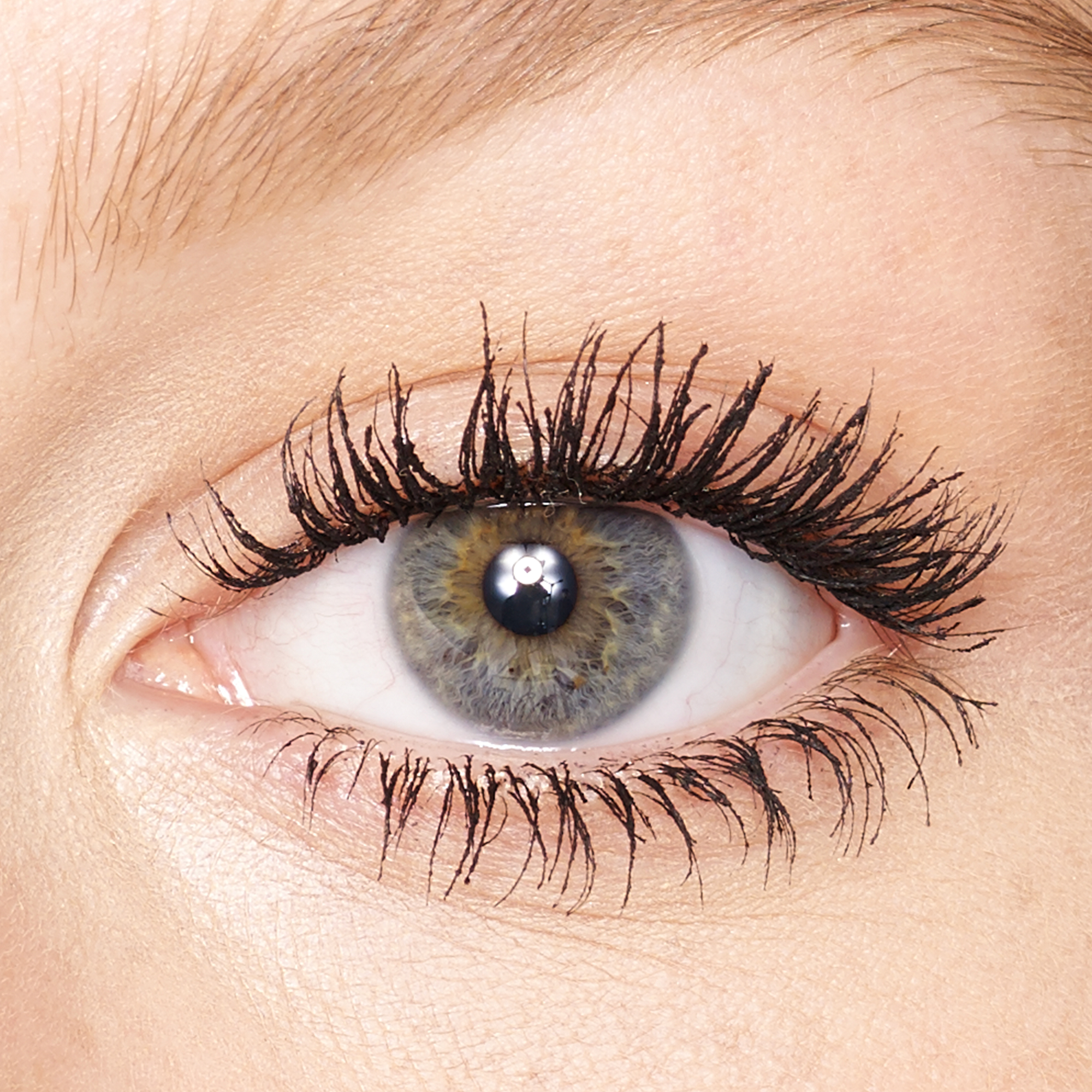 Full Fat Lashes - Buildable Volumising 