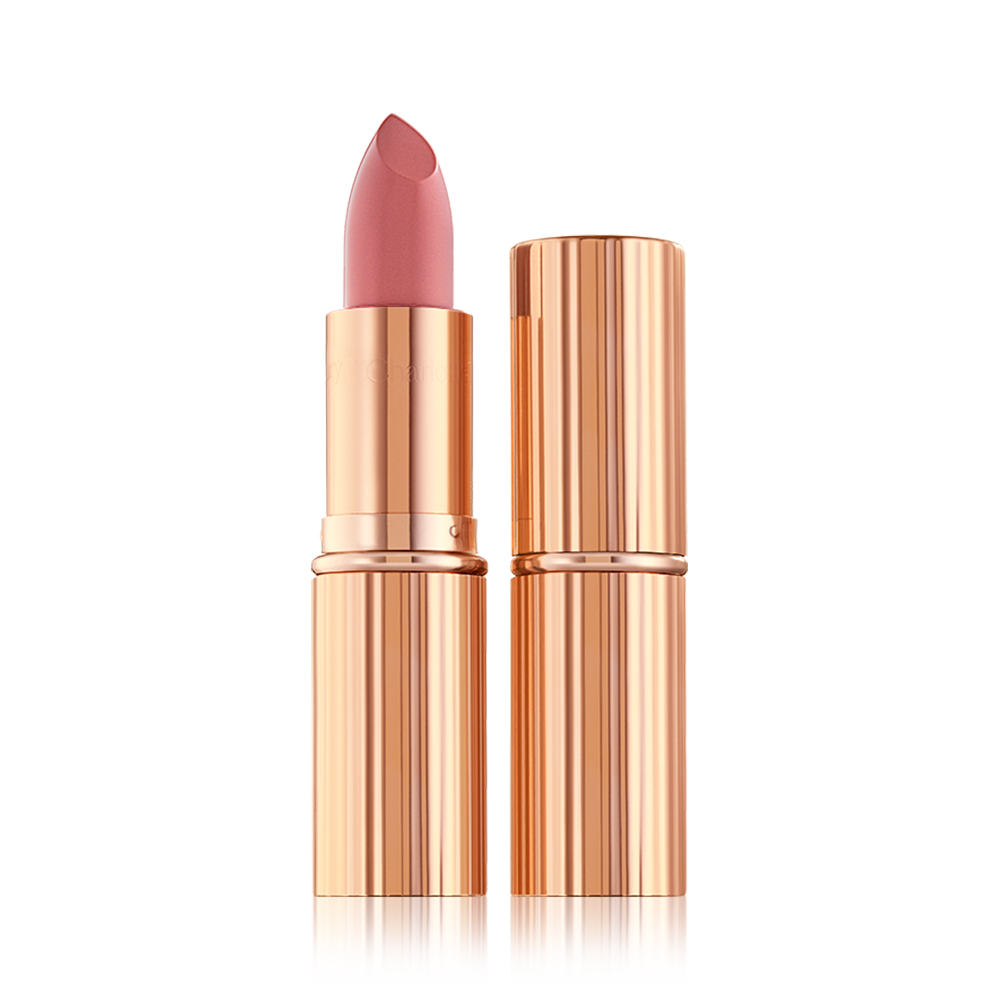 kissing the duchess charlotte tilbury