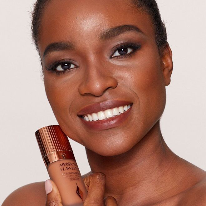 Airbrush Flawless Foundation 13 Neutral Model Airbrush Flawless Foundation 13 Neutral Model