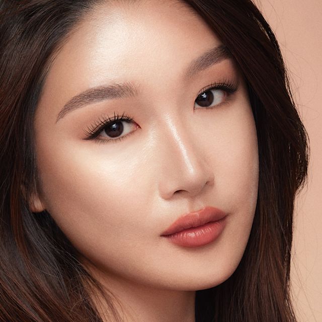 Model wearing Contour Shade for Fair Skin