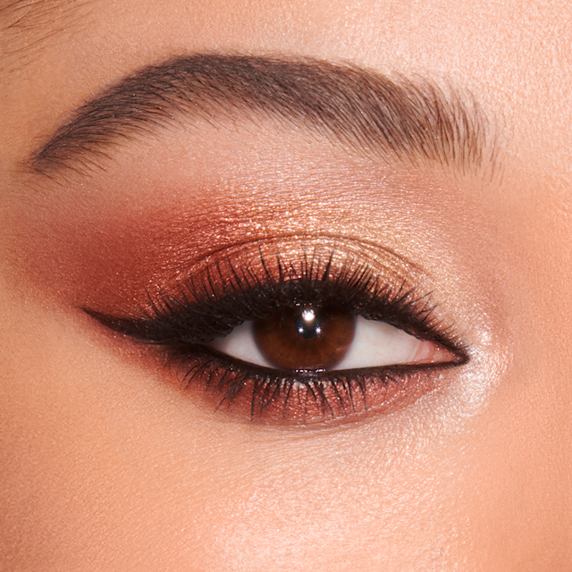 Summer eyeshadow look using The Bella Sofia Luxury Palette
