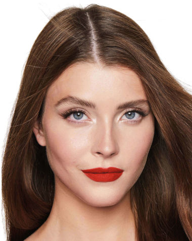 Charlotte Tilbury Hot Lips 2 Red Hot Susan Model 3