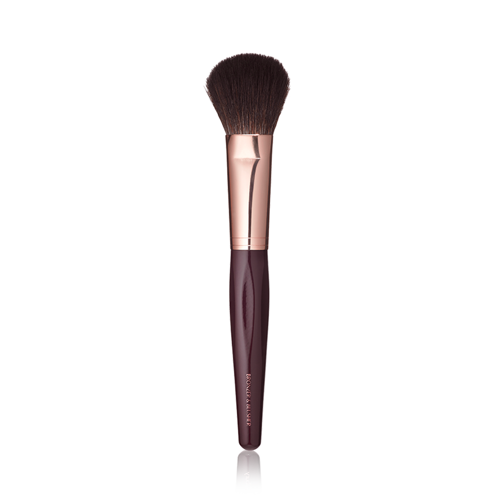 Bronzer Blusher Brush − Packshot für den Blog