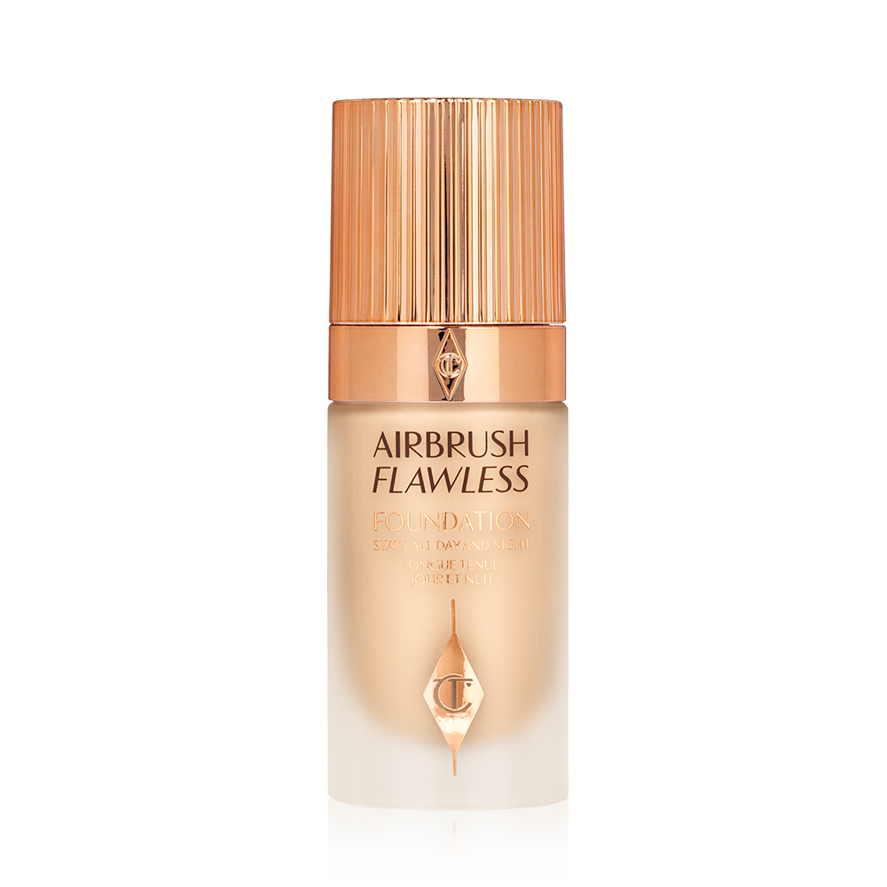 Airbrush Flawless Foundation 5 warm closed Packshot 