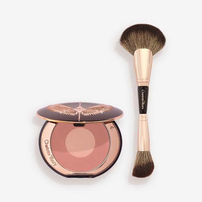 AIRBRUSH FLAWLESS BLUSH & BRUSH PACKSHOT AIRBRUSH FLAWLESS BLUSH & BRUSH PACKSHOT