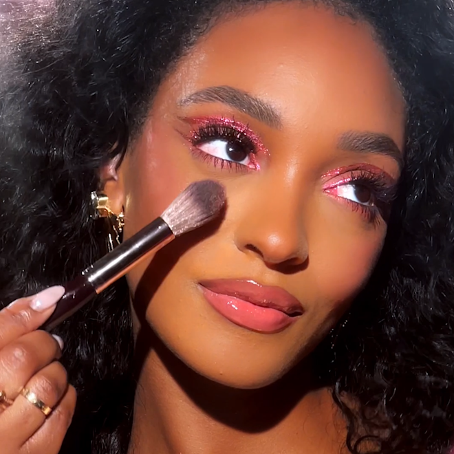 Tan/deep: Pillow Talk Beautifying Face Palette | Charlotte