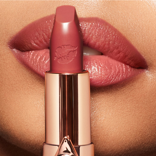 Hot Lips 2.0 Glowing Jen lipstick and model's lip