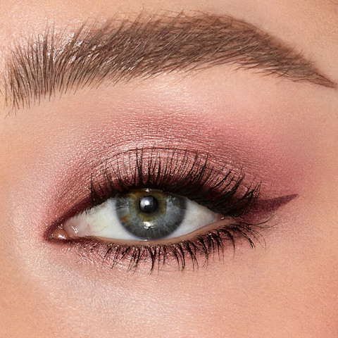 Spring eyeshadow look using Eyes to Mesmerise cream eyeshadow in Pillow Talk
