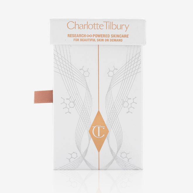 Magic Cream with refill bundle closed A white-coloured box containing a pearly-white face cream and its refill with the CT logo on the front, which is perfect for gifting for any occasion.