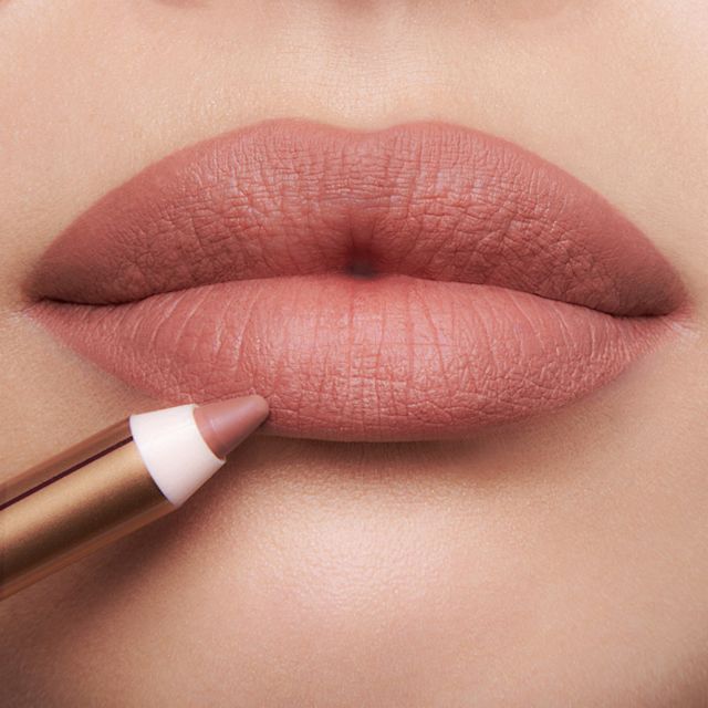 Matita labbra rosa per pelle molto chiara Lip Cheat Icon Baby