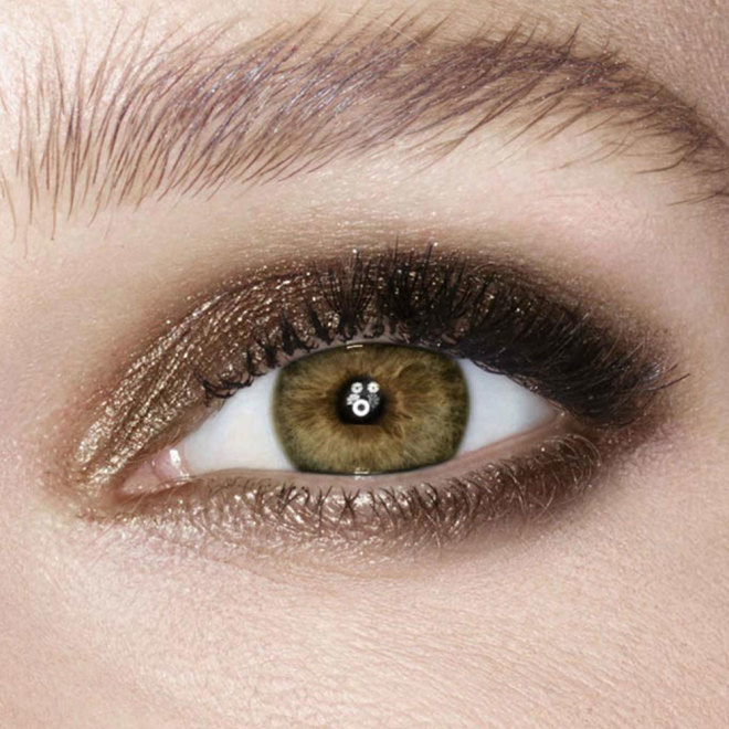 Golden Quartz Model Eye Shot
