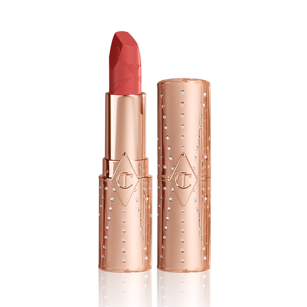 Mrs Kisses – Matte Revolution – Peachy Pink Lipstick