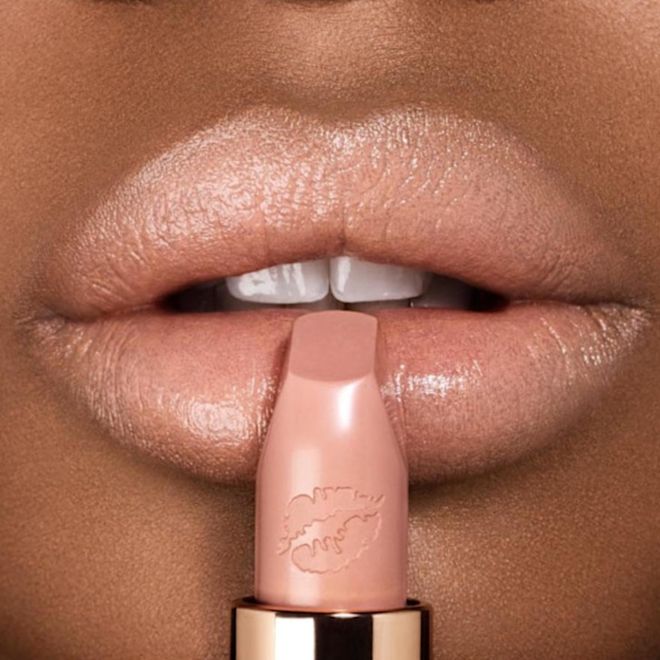 HOT LIPS - LIV IT UP