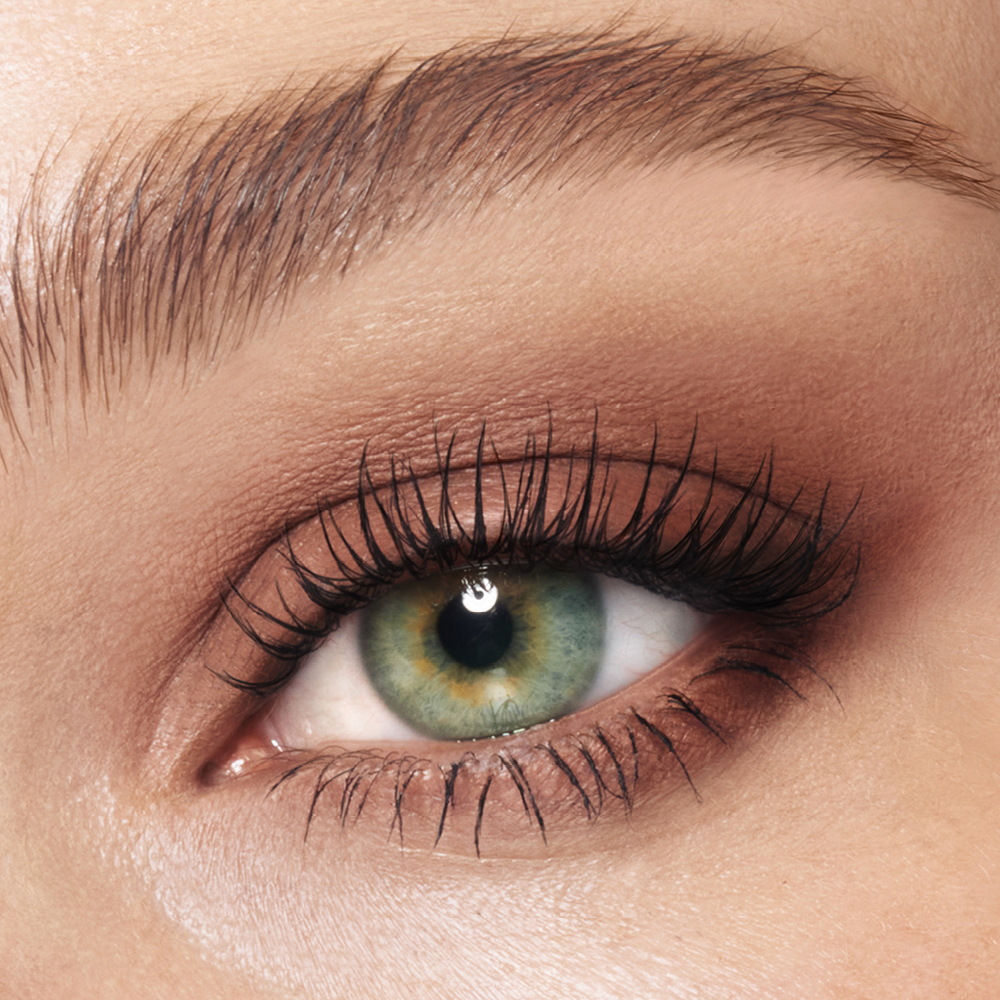 Exagger-eyes Eyeshadow Stick - Mink Sculpt Model Close Up 