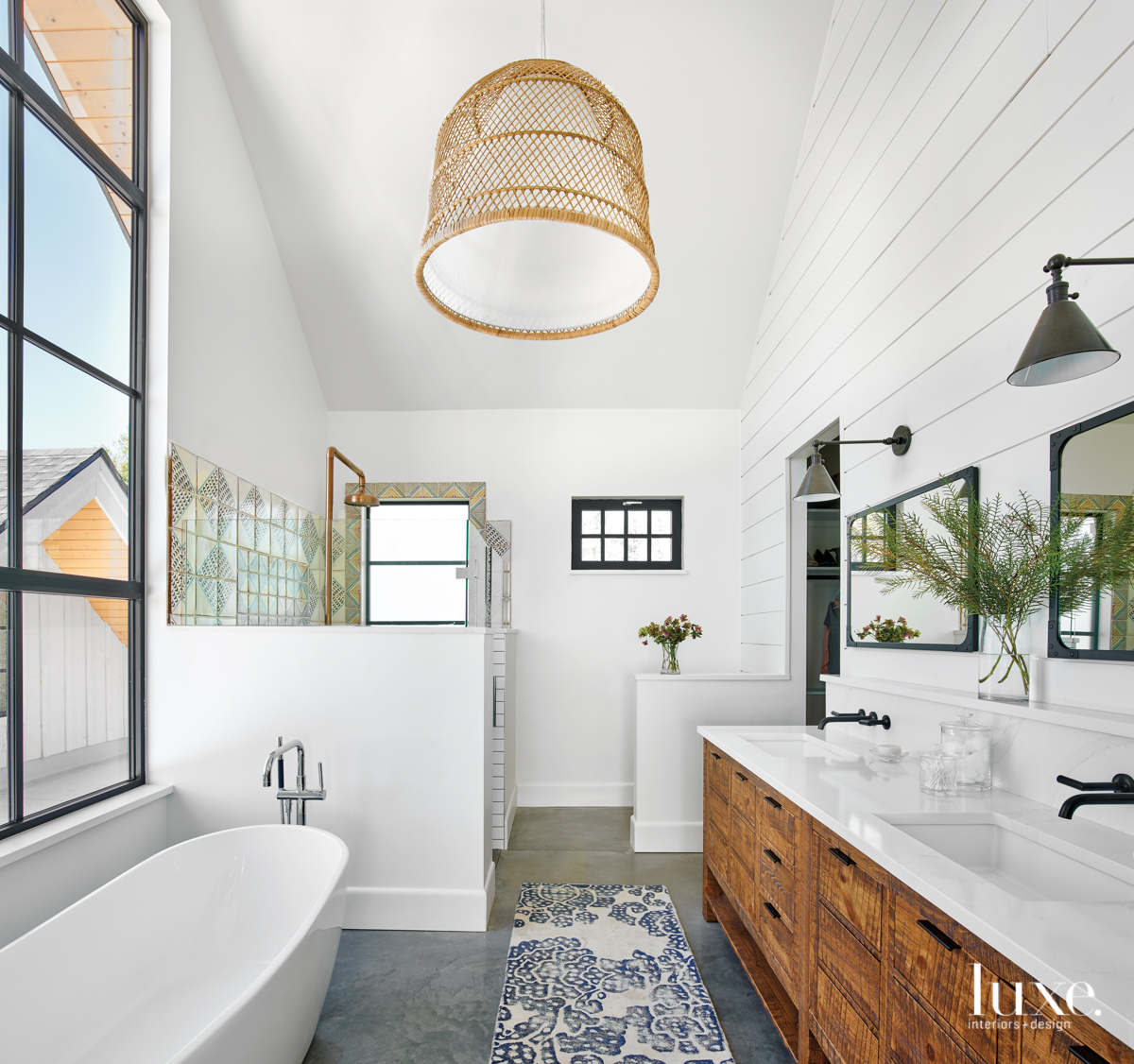 modern white bathroom