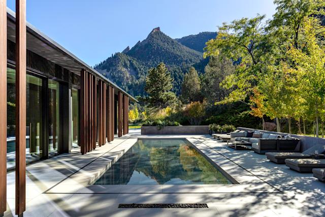 Picture of 14 Homes With Exemplary Exterior Architecture | LUXE Interiors + Design