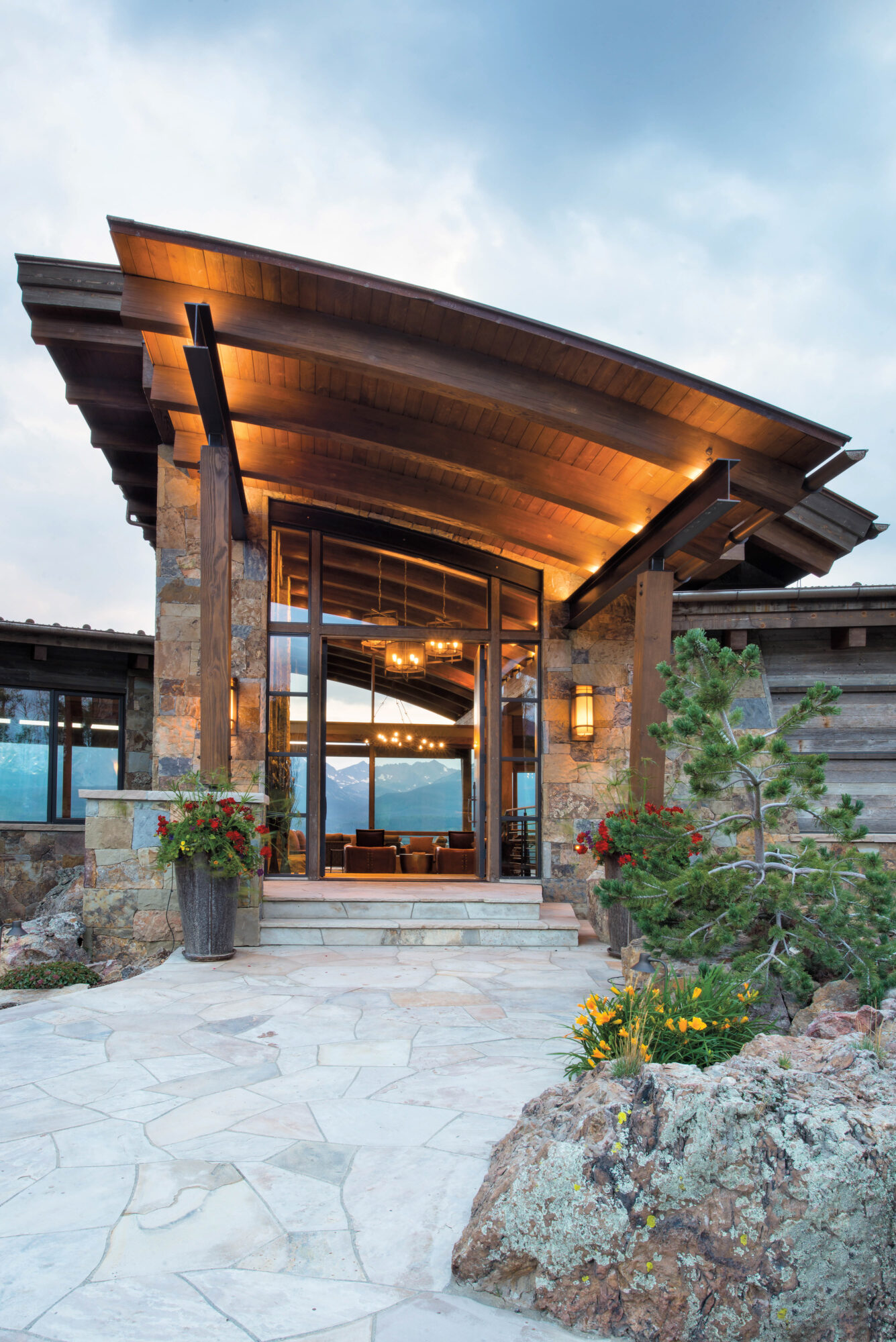 outdoor picture of home with intricate roof