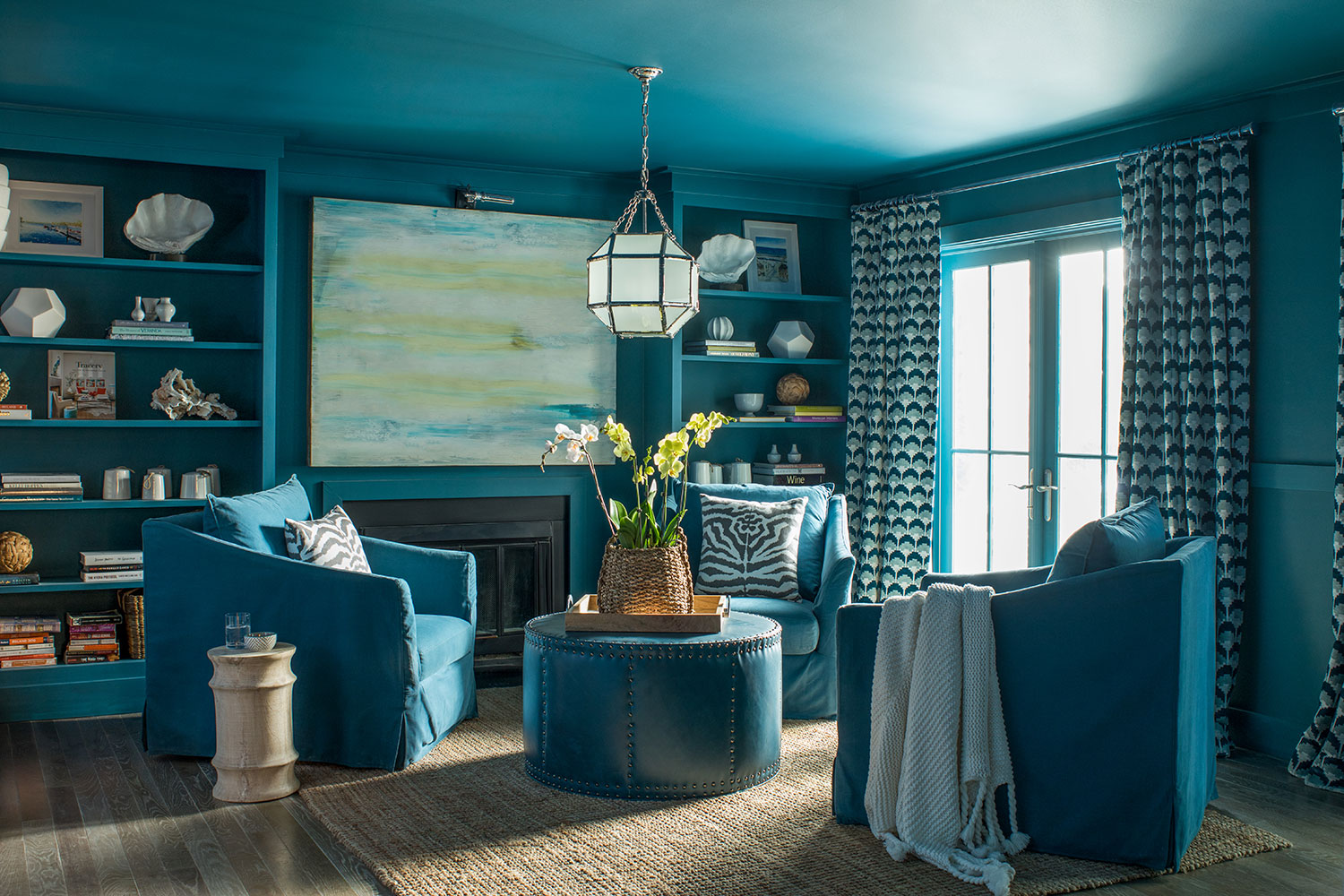 benjamin moore teal living room