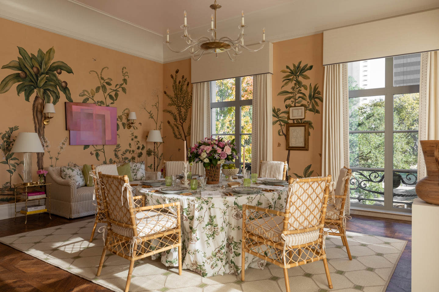 floral-forward traditional dining room for Kips Bay Show House Dallas 2025